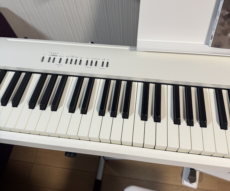 電子ピアノ